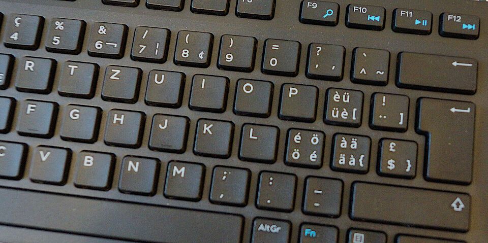 Finding resources - image of keyboard